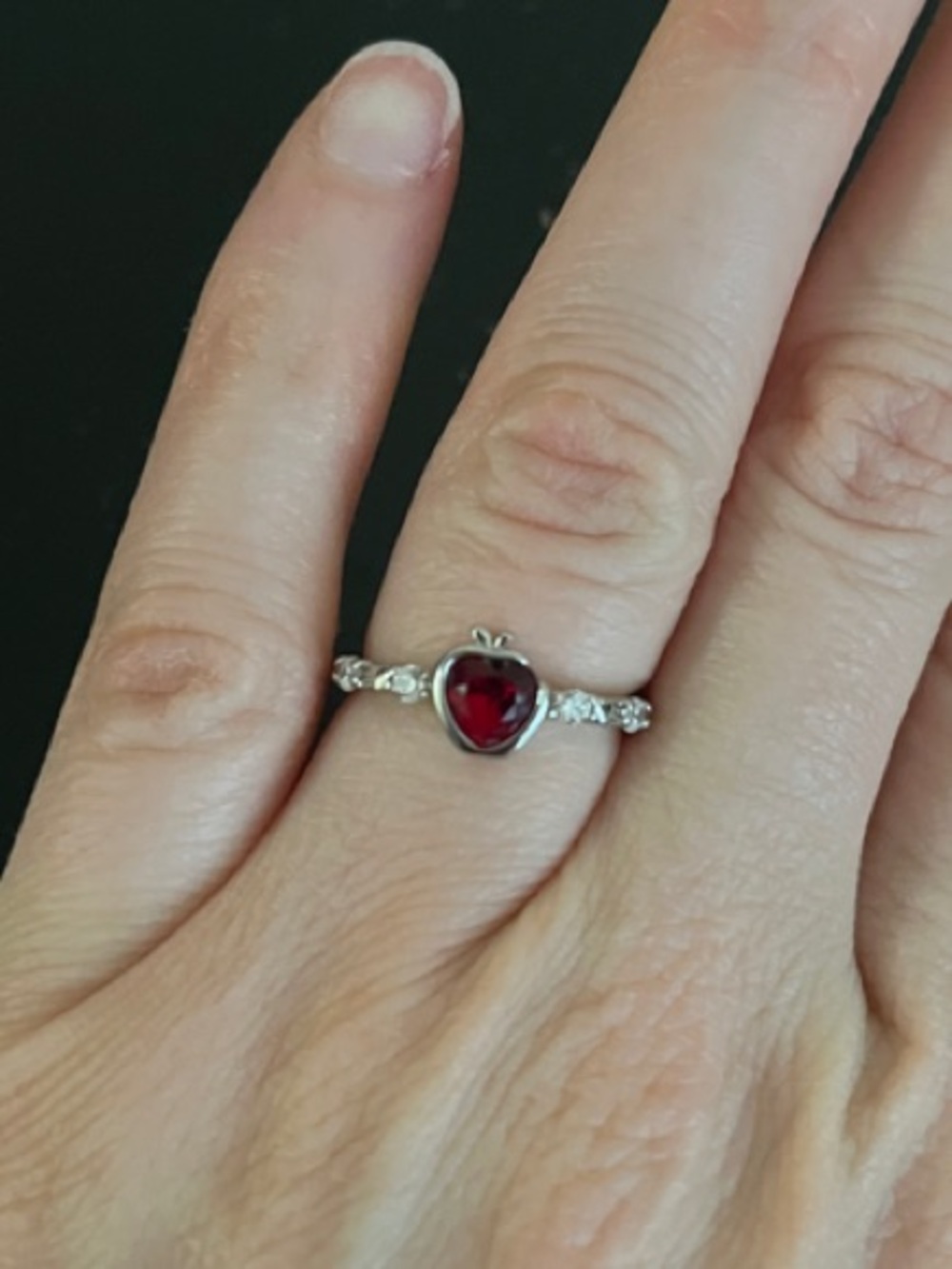 Fragrant Jewels Ring with Red Apple Gem
